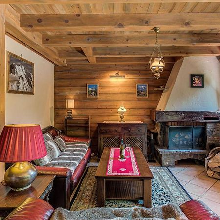 Chalet Blackbushe - Traditional Chalet - Alpes Travel - Sleeps 4-6 레우쉬 외부 사진