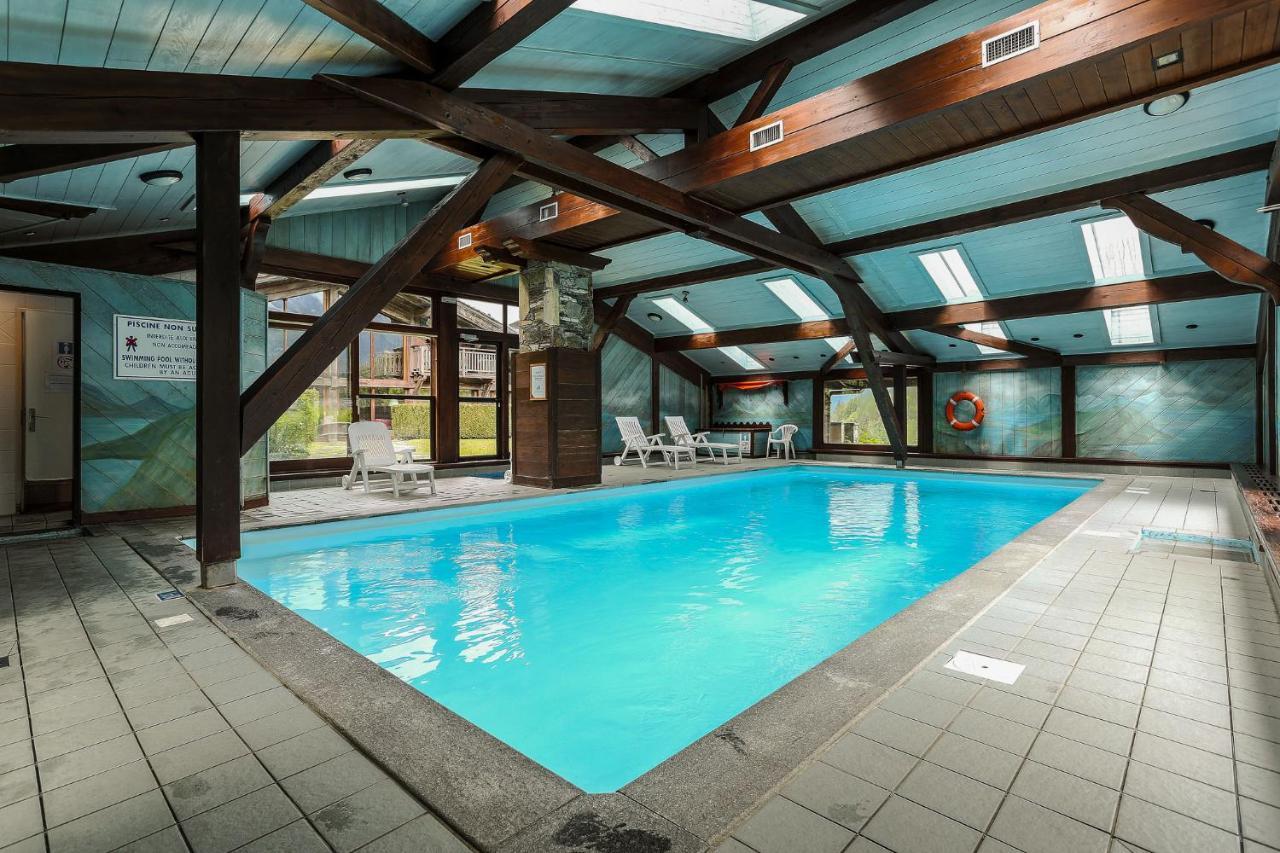 Chalet Blackbushe - Traditional Chalet - Alpes Travel - Sleeps 4-6 레우쉬 외부 사진